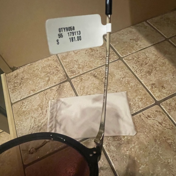 Tory Burch sunglasses new with tag - Picture 9 of 12